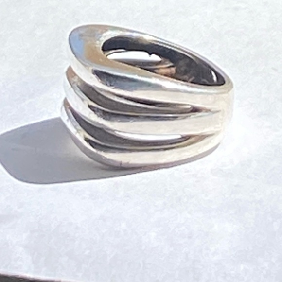 Silpada  Open Geometric Design Ring size 7
R1618 (rare find 2008) - Picture 6 of 9